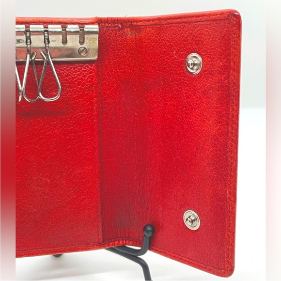 CHANEL Camellia CC Logo Red Lambskin 6 Key Case - Picture 4 of 7